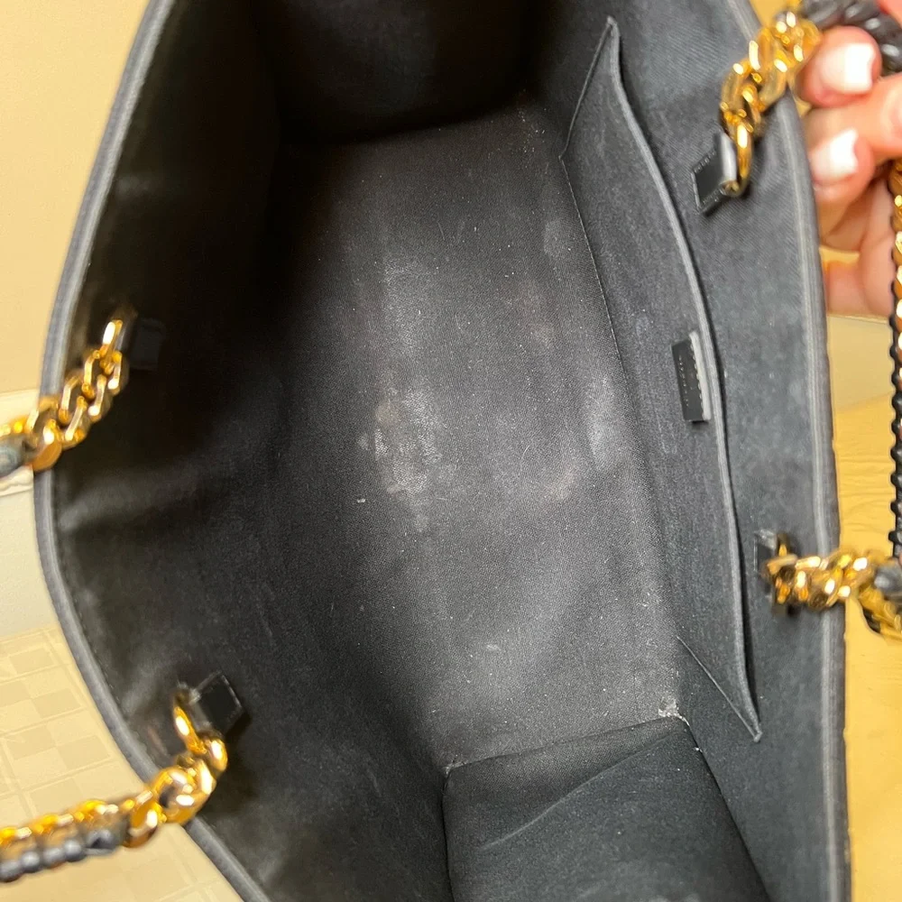 Givenchy black Crossbody/shoulder bag with Gold Chain - Picture 7 of 7